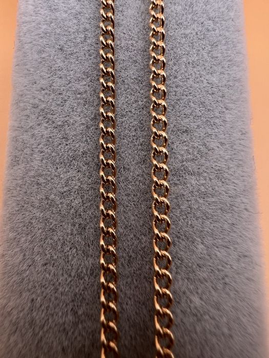 Продам золотую цепочку.