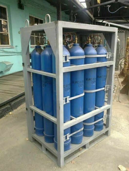 Монтаж технических газов. Моноблок для газовых баллонов. Баллоны для технических газов. Моноблок для кислородных баллонов. Газовые моноблоки на 12 баллонов
