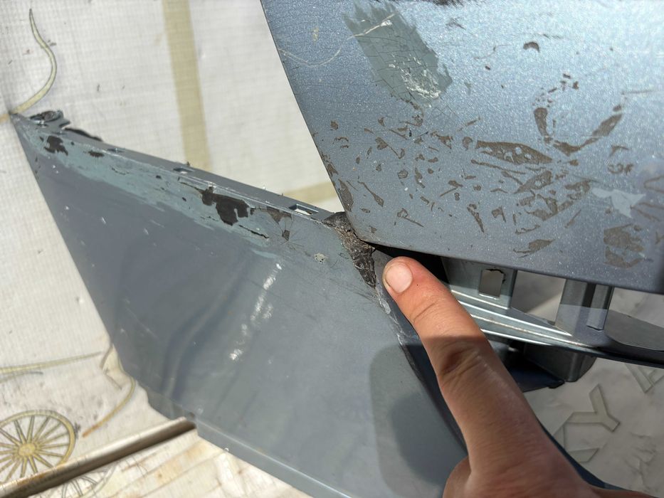 Bara fata Vw Passat B6 dupa 2005 originala cod 3C0807221