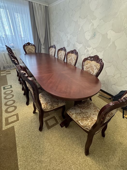 Стол со стулями (10 шт)