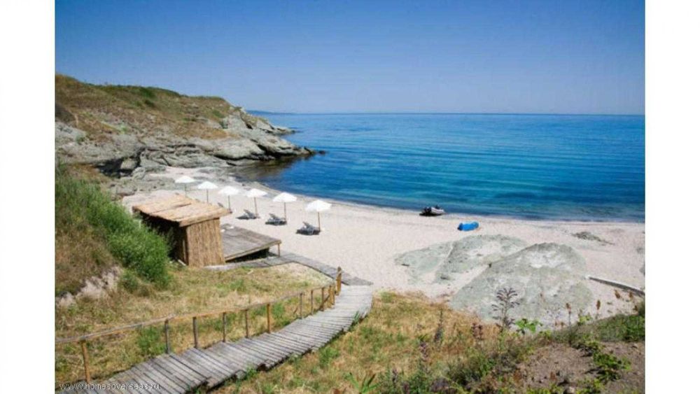 Дава се под наем Двустаен апартамент в Царево - 60 кв.м за 59900 € - Снимка #1