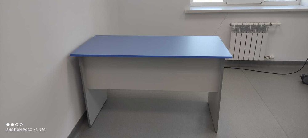 продам стол и шкаф