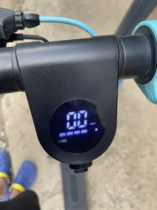 trotineta electrica isen x7 + 2 baterii de rezerva