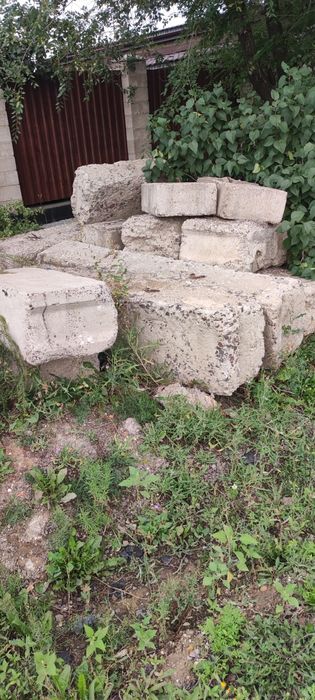 Продам бу блоки цена договорная