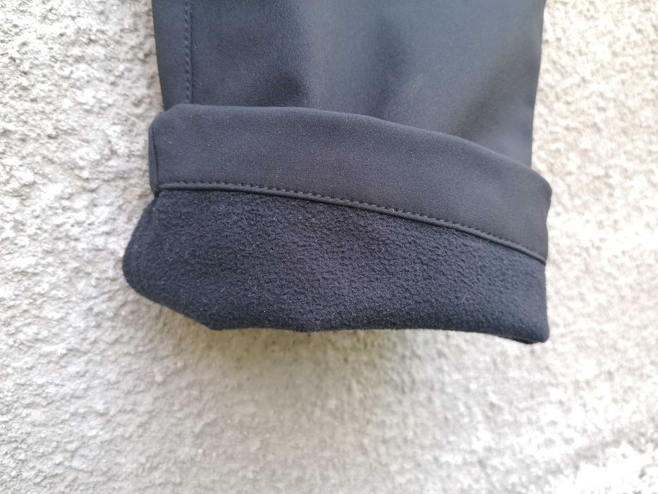 Продавам нов дамски зимен софт шел панталон ветроустойчив Black Yak