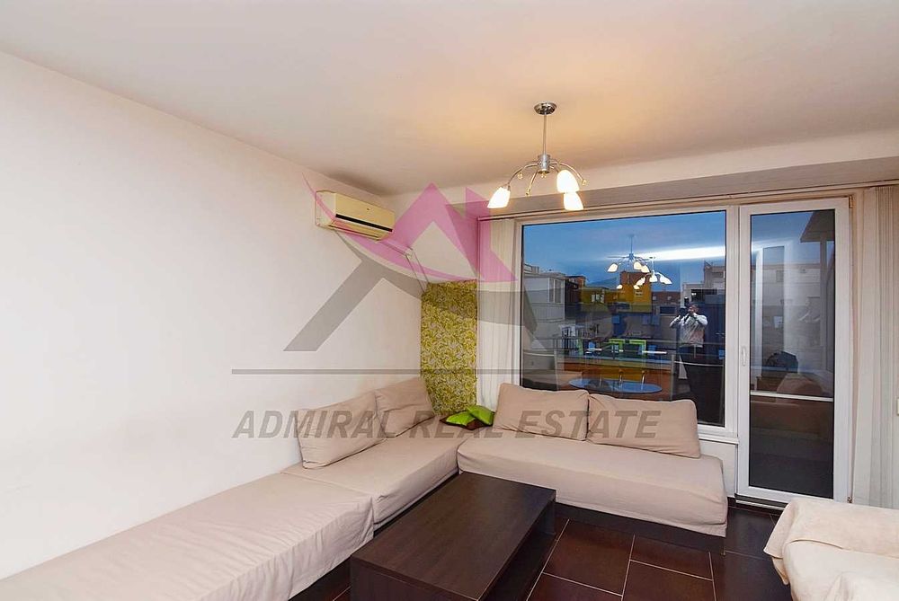 Дава се под наем Тристаен апартамент в Варна, Базар Левски - 100 кв.м за 614 € - Снимка #1