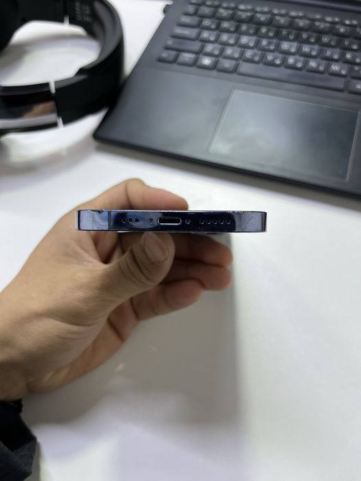 iPhone 13 pro синий