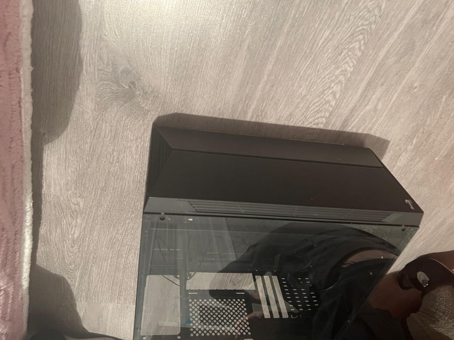 Продам корпус б/у