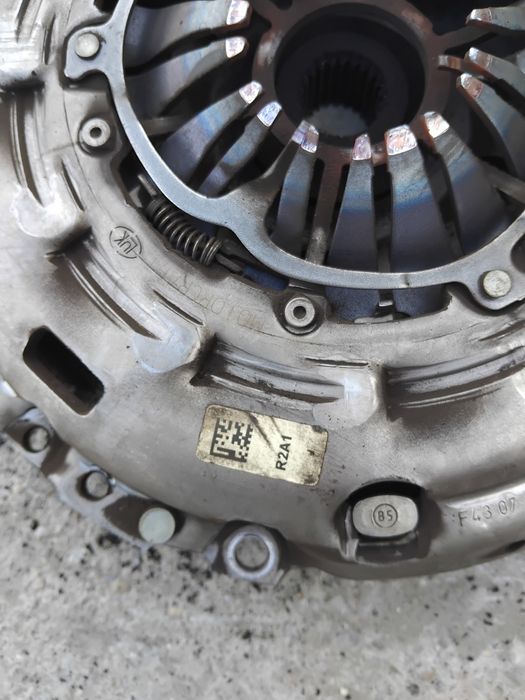 Kit ambreaj mazda 6,2.2 120 kw