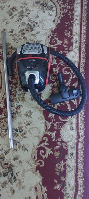 Пылесос- LG erisson