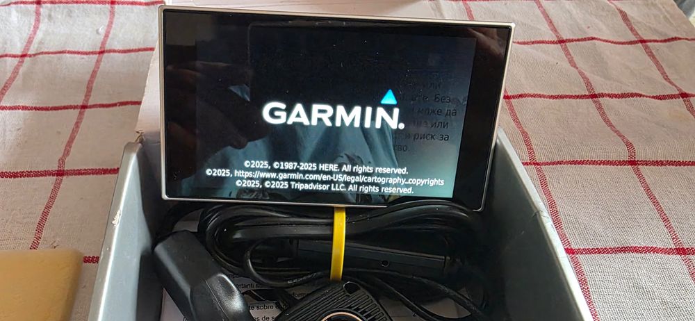 Навигация Garmin Nuvi 3597 LMT с най-новите карти за цяла Европа
