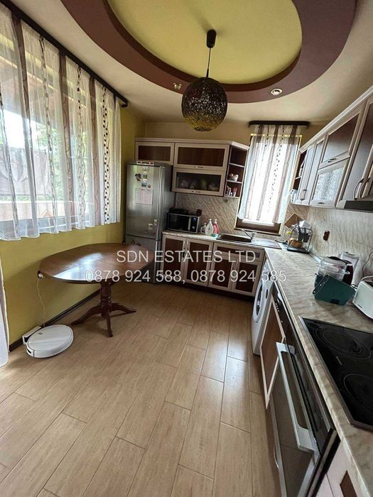 Продава се Тристаен апартамент в Казанлък - 110 кв.м за 1368 €/кв.м - Снимка #8
