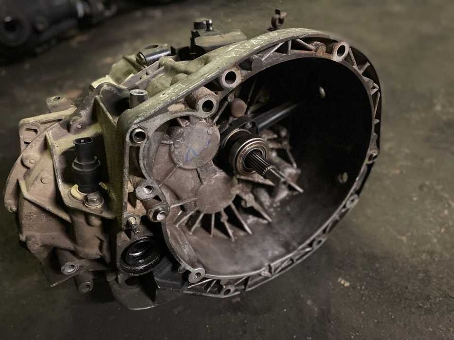 Мкпп Opel Vivaro (Опель Виваро) 1.9см (5 ступка), оригинал, из Европы