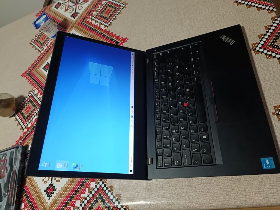 Lenovo Thinkpad L14/ i3 gen 11/ ssd 512 / 8GB ram