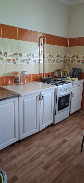 Продам 3к. квартиру на 8 мкр.