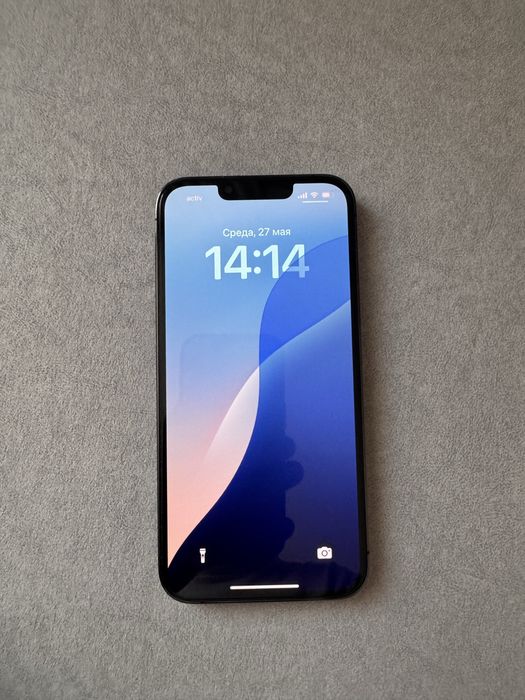 Iphone 13 pro (мокрый асфальт)
