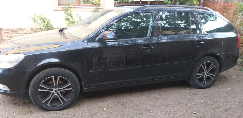 Шкода Октавия 1.6TDI на части