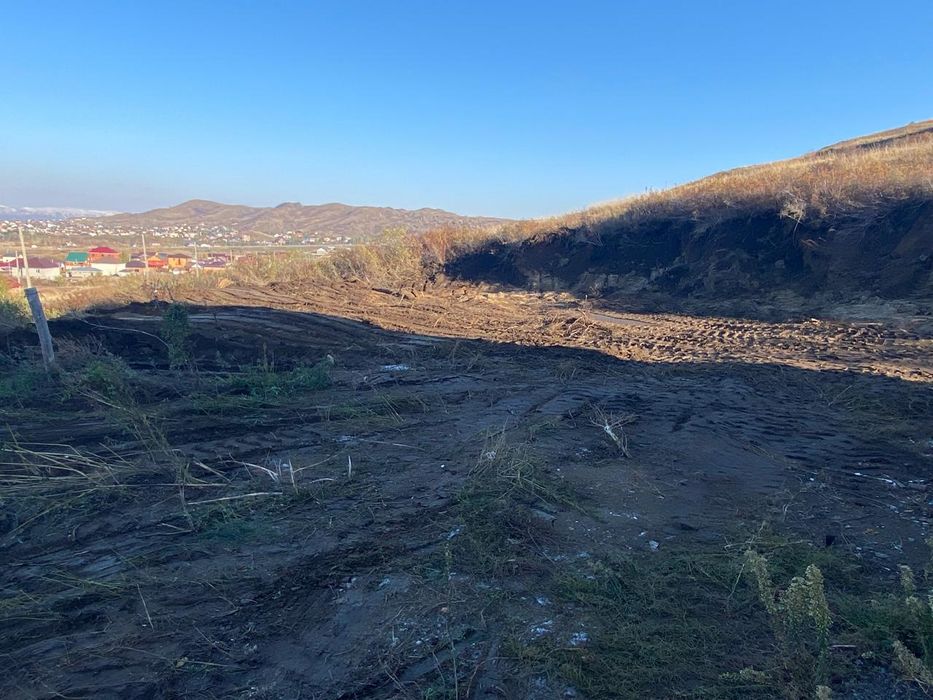 Продам участок на КШТ 20 МКР