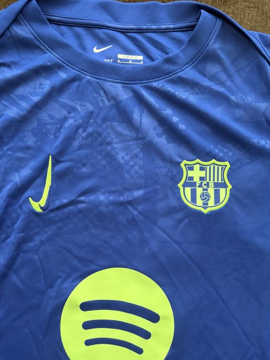 Tricou FC Barcelona sezon 2025-2026 marimea M slim fit