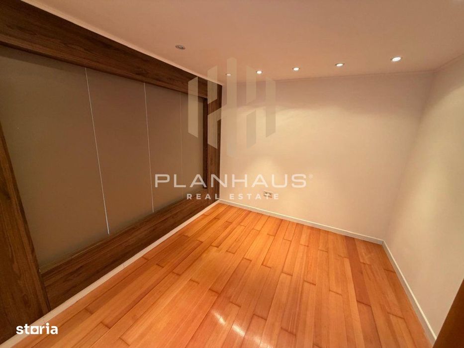 Apartament de vânzare 4 camere, Strada Victoriei, Baia Mare Complex re