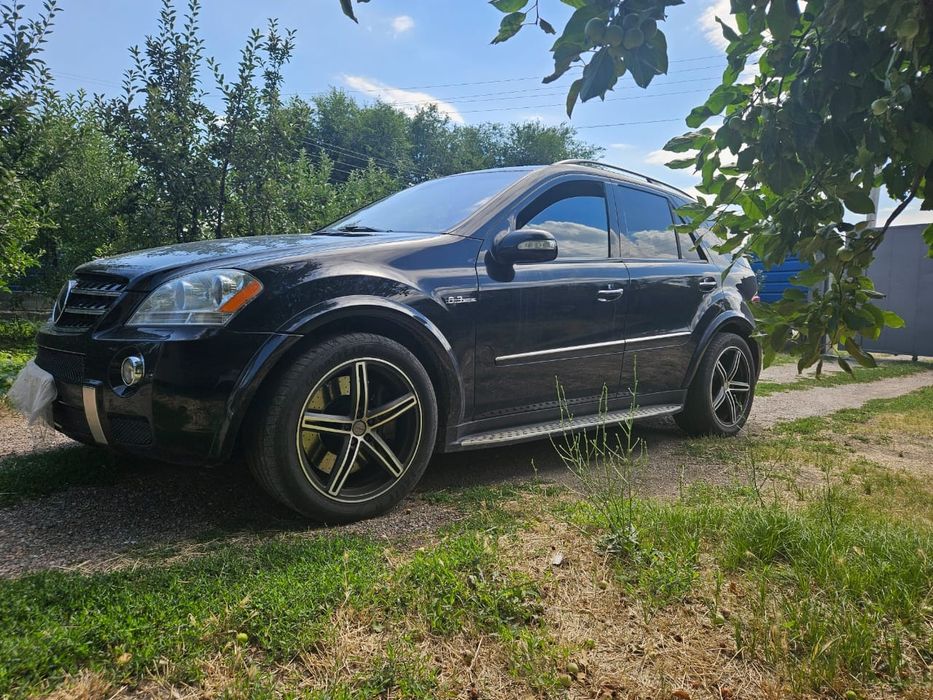 Продам автомобиль марки МерседесML_63