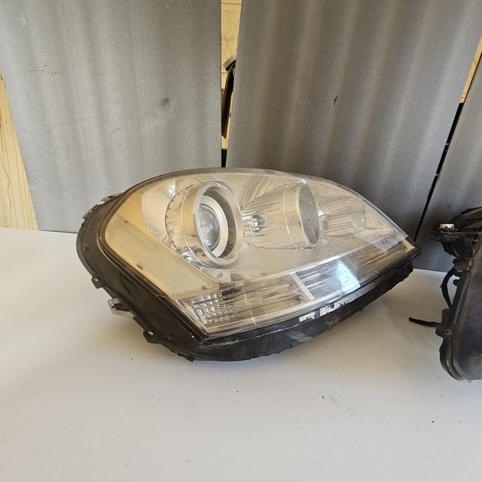 Фарове мерцедес ML  А164