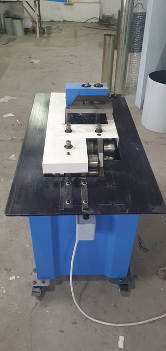 Ангилиский замок станок