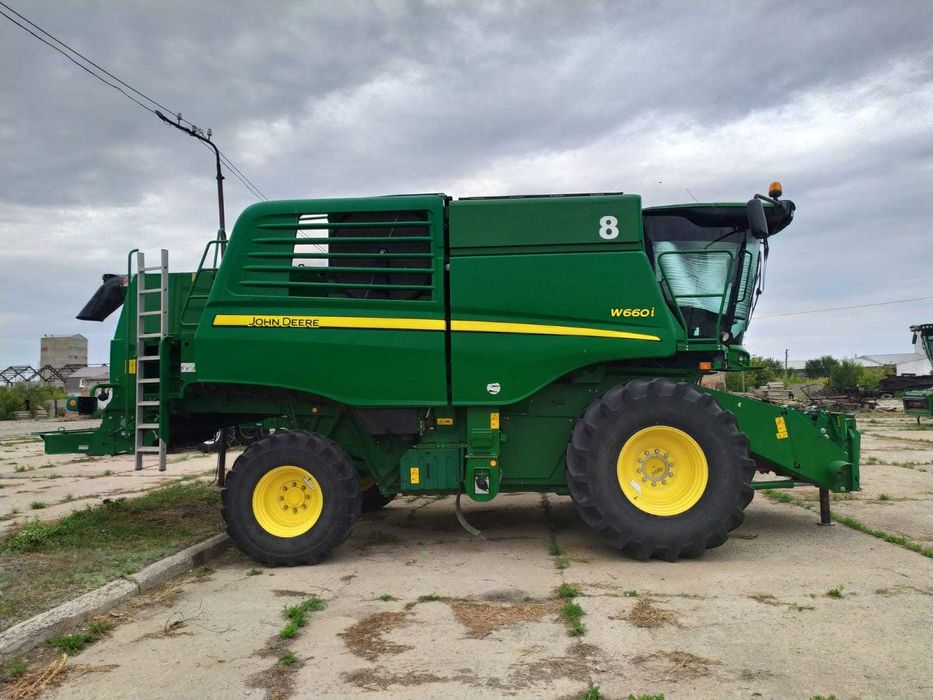 Продается Комбайн John Deere W660