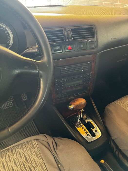 машина «Volkswagen»