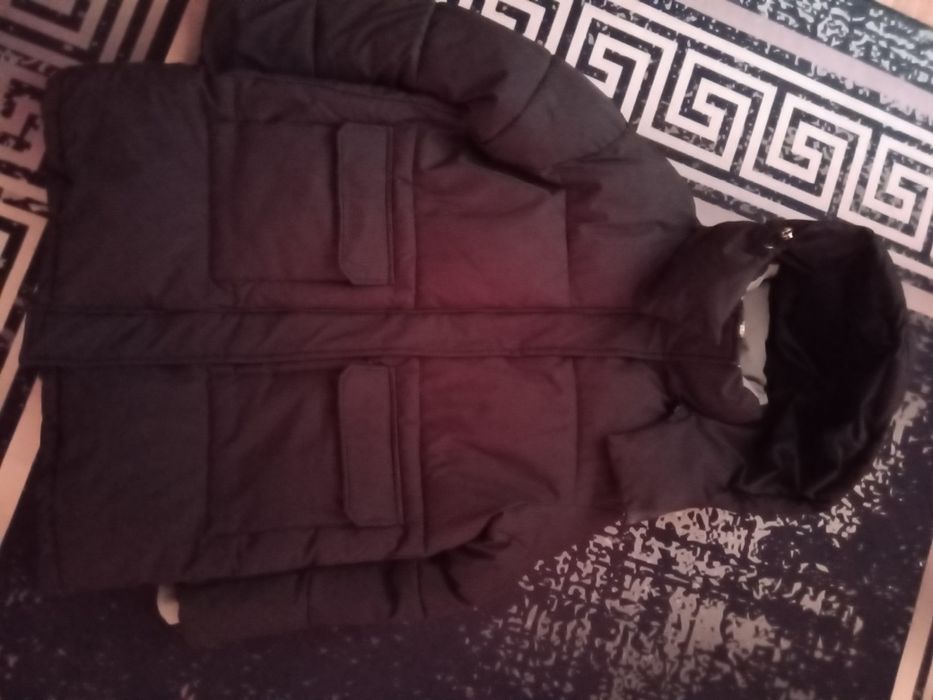 Продам куртку новая