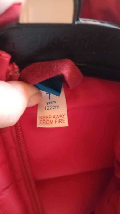 Vesta copii 7ani mărime 122 cm