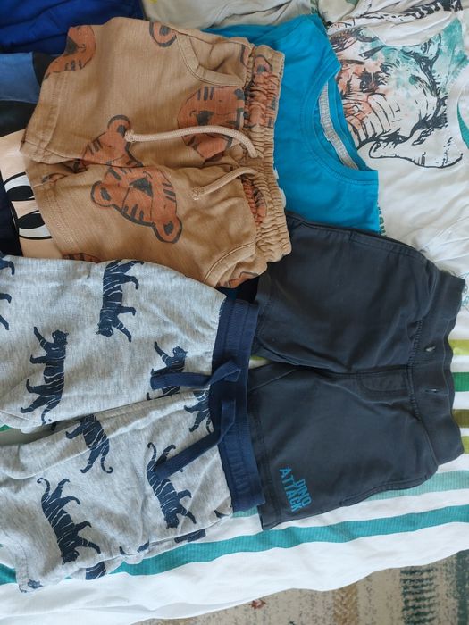 Lot haine baietel marimea 92cm