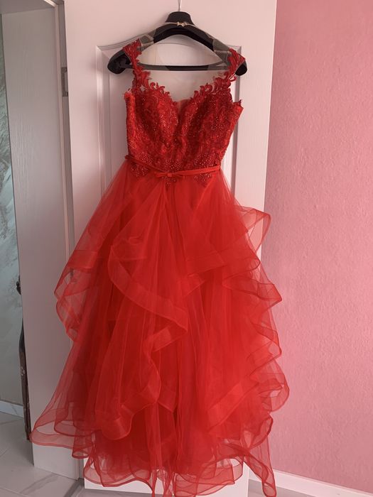 Дълга официална рокля