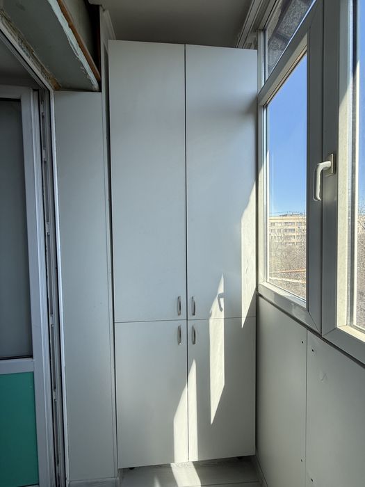 Продам шкаф и шкафчик