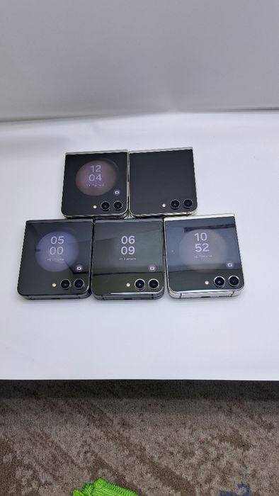 Samsung Z Flip4 xotirasi 8/256Gb