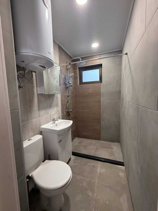 Продава се Тристаен апартамент в Варна, Възраждане 3 - 108 кв.м за 638 €/кв.м - Снимка #11