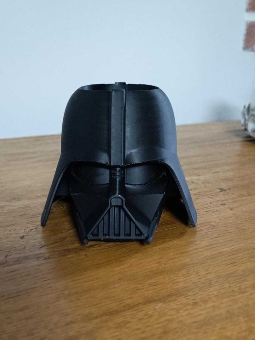 Suport creioane Darth Vader – print 3D