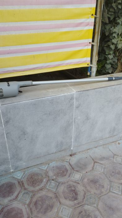 Перезаряжаемый ручной пылесос ИНТЕХ