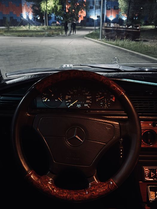 Продам Mercedes Benz 190E