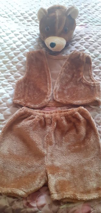 Продам новогодние костюмы