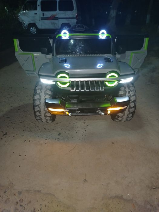 Детская электромобиль