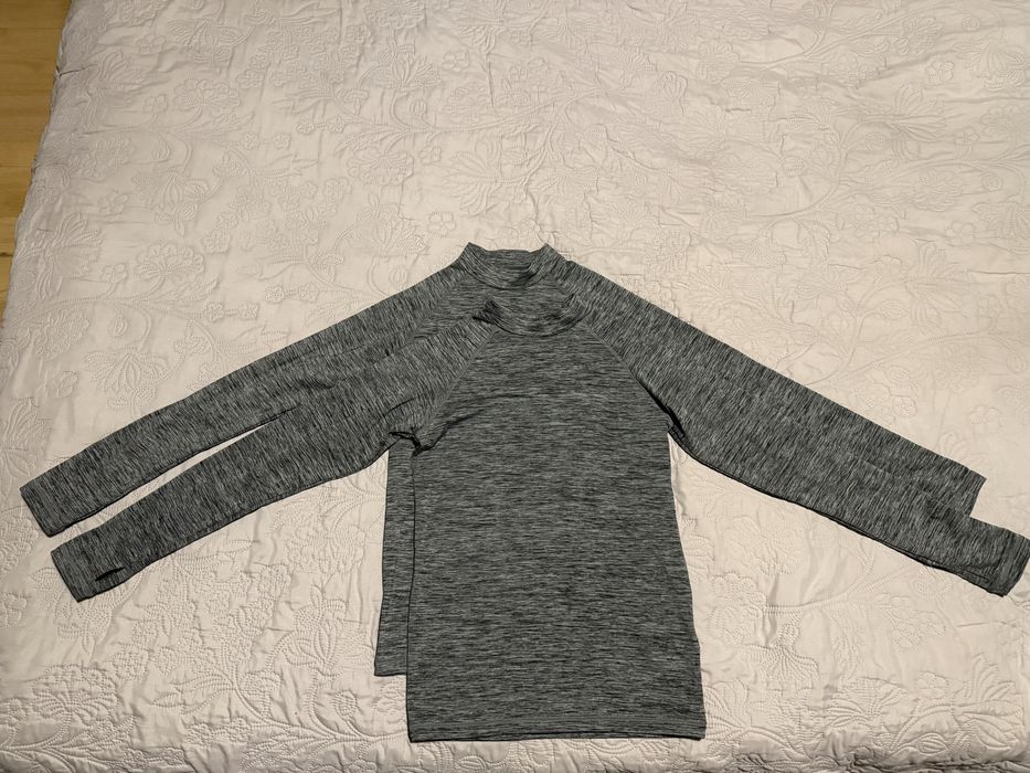 Set 2 bluze  termice  de  ski