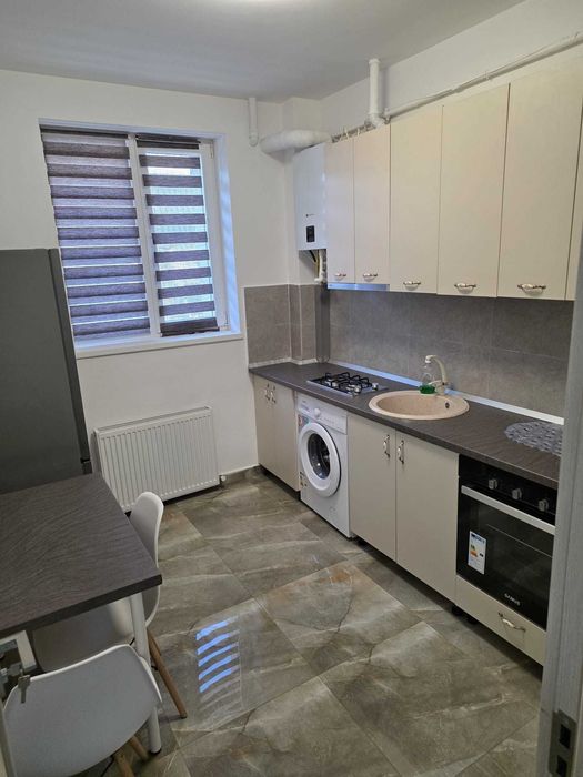 Proprietar – Închiriez 2 camere , Parter, Centrală, Parcare inclusă – Str. Acțiunii 48-50