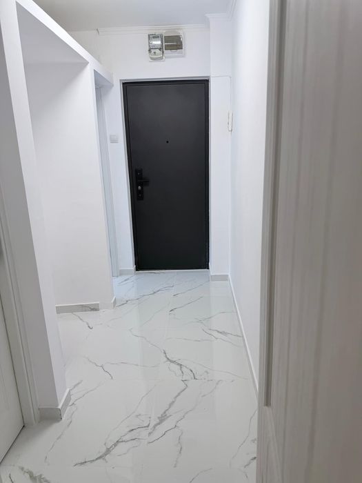 Apartament 2 camere-Banat- renovat complet Pitesti