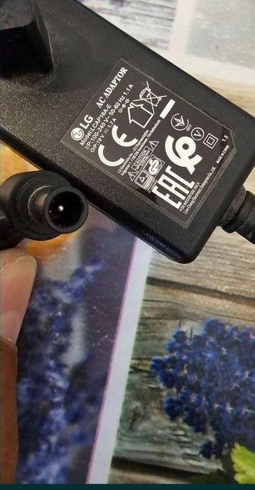 Sursa curent LG  19V 1,7A original pentru monitor perfect funcțional