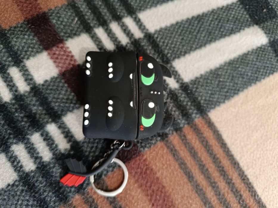 Продам наушники Redmi Buds 4 Pro