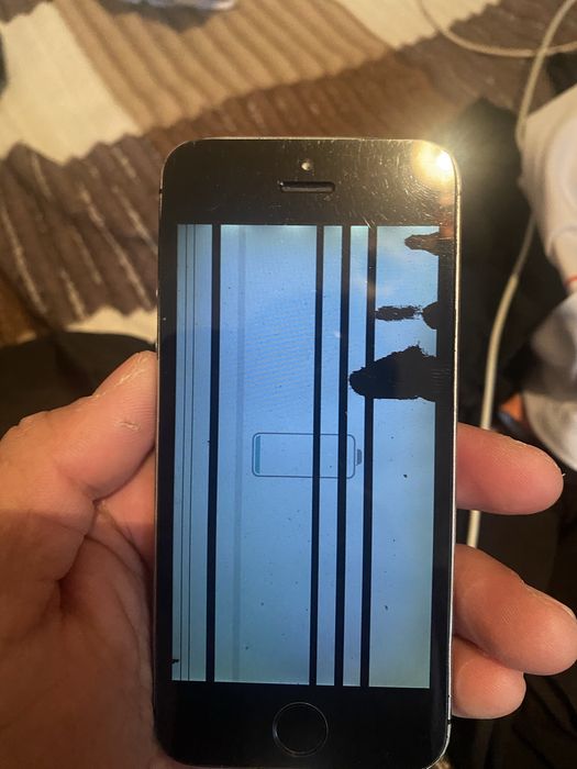 Продам айфон 5s