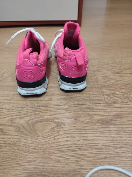 кросовки reebok hexaffect женские 37 размер