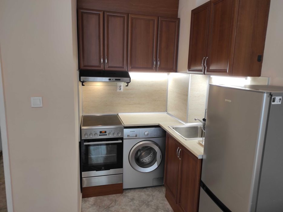 Продава се Двустаен апартамент в Асеновград - 70 кв.м за 1858 €/кв.м - Снимка #4