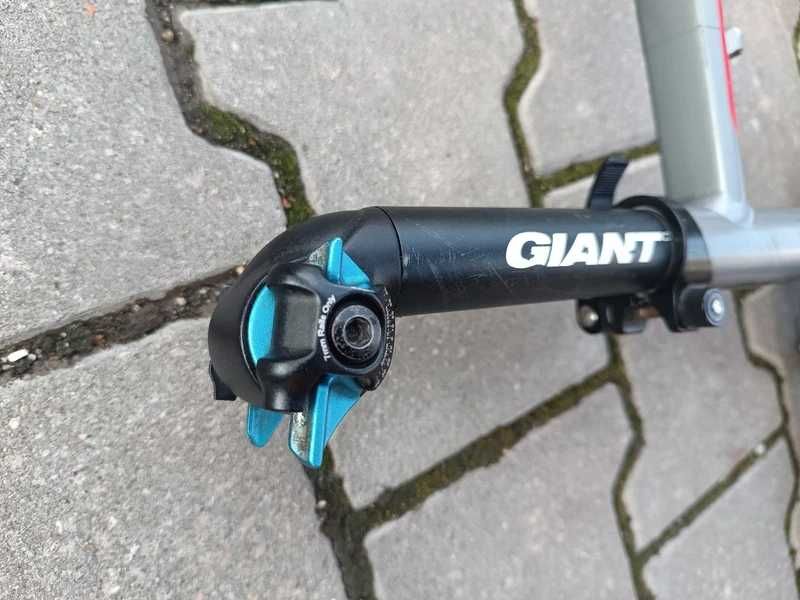 Cadru Giant Anthem 4.0 + Fox Float RP2